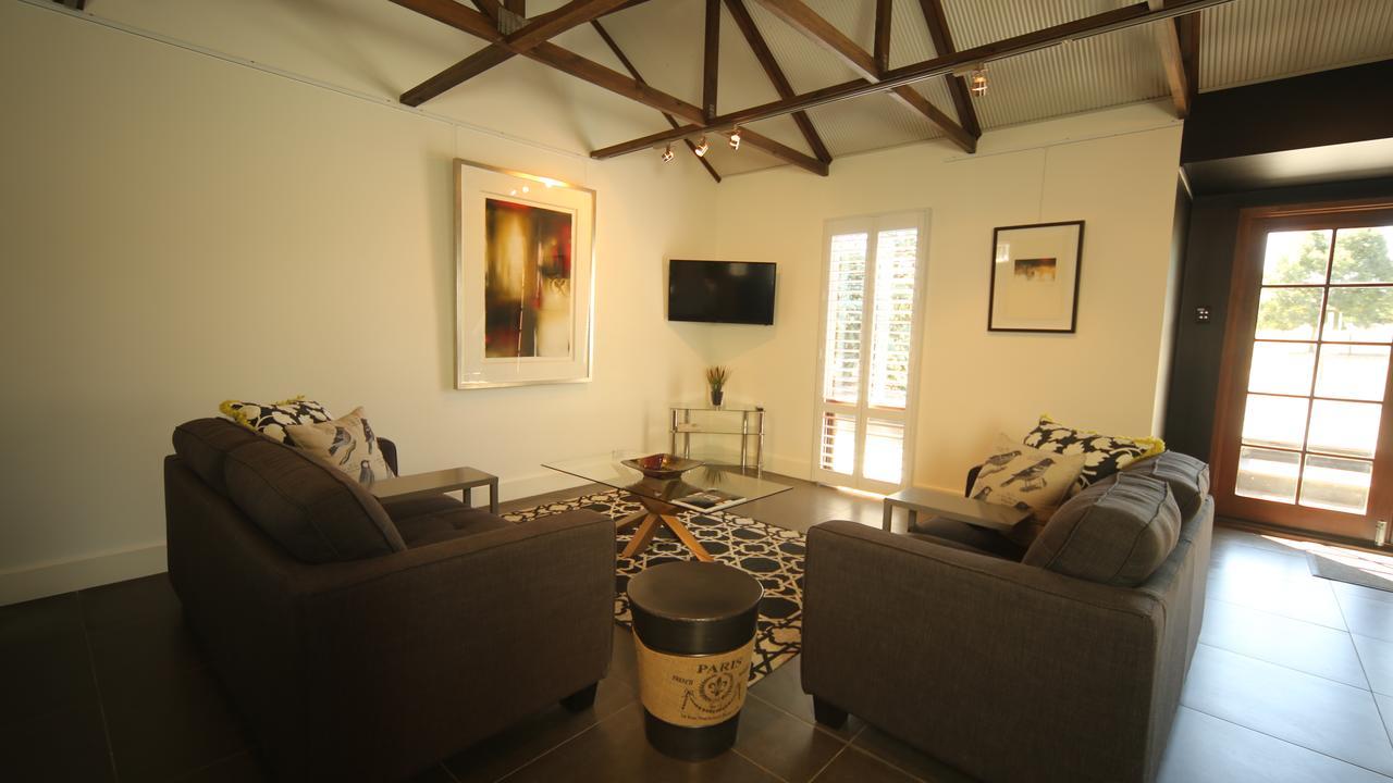 Irongate Studio B&B Mintaro Exterior foto